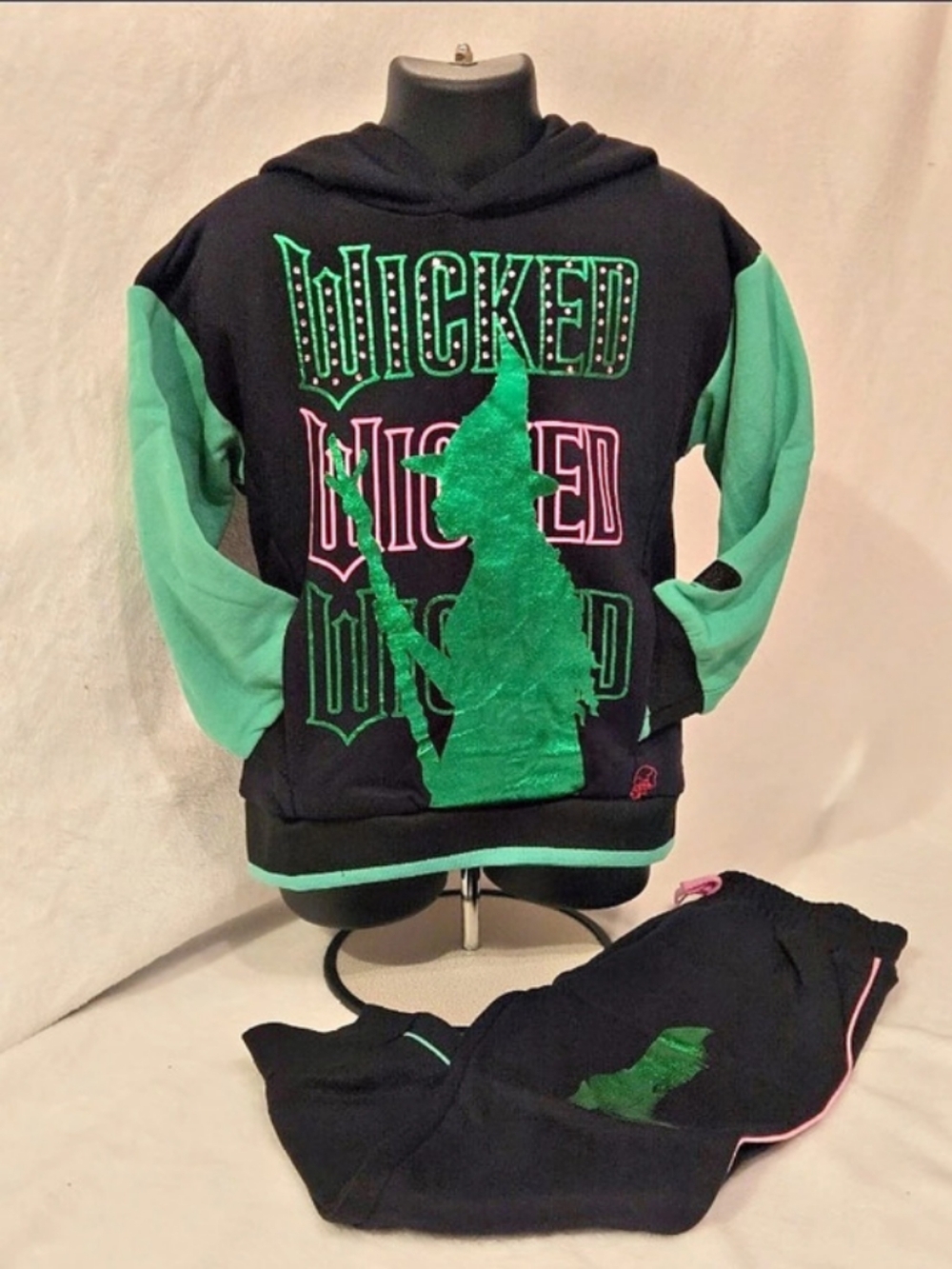 Wicked Girls Hoodie & Jogger Set Black & Green Girls 4/5T